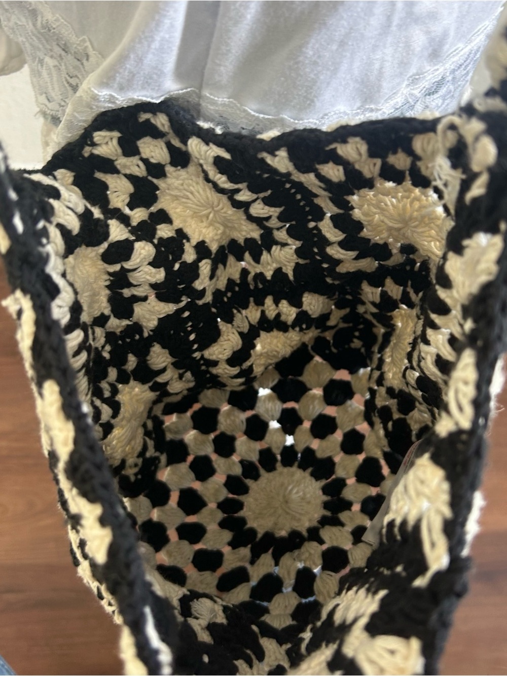 Urban Outfitters Crochet Granny Square Shoulder Bag Boho Black Cream - Picture 4 of 15